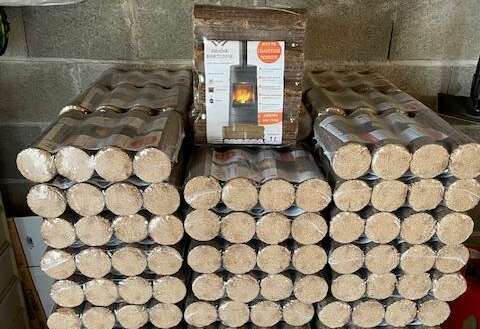 Bûche compressée BB : 100% feuillus (chêne majoritaire) 🌳